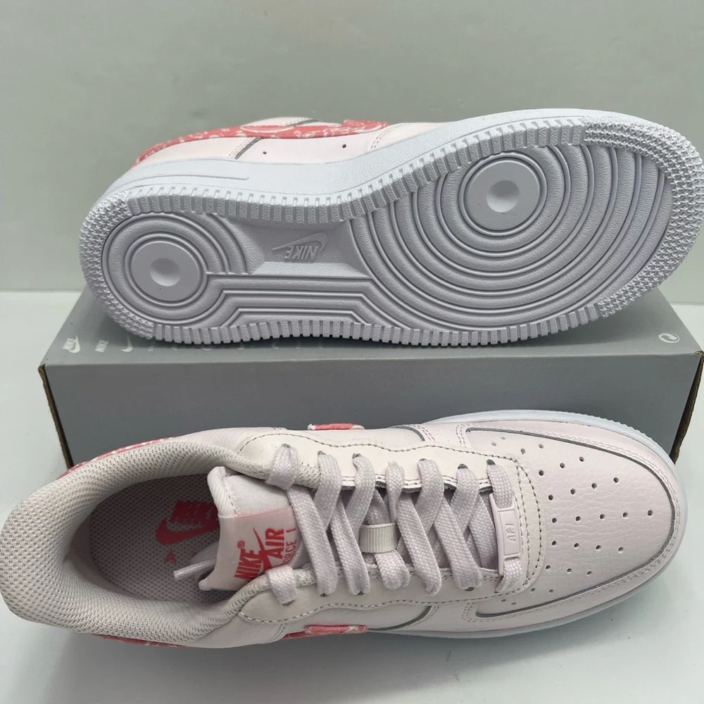 stylish nike